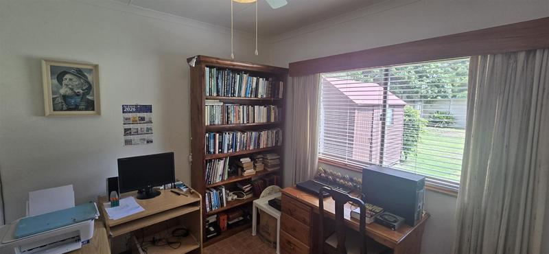 4 Bedroom Property for Sale in Outeniqua Strand Western Cape